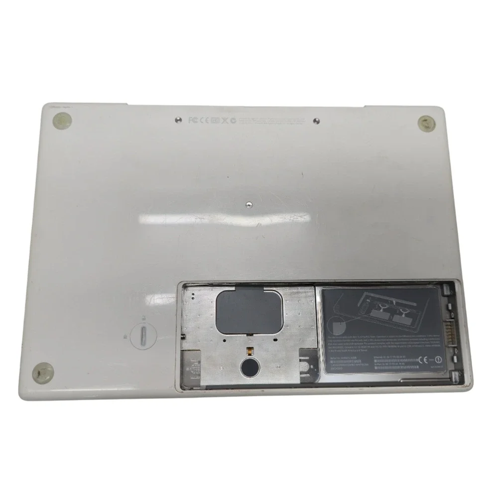 Apple MacBook A1181 13.3
